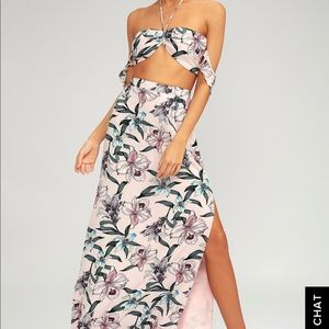 New with tags Lulus floral 2 piece top and skirt